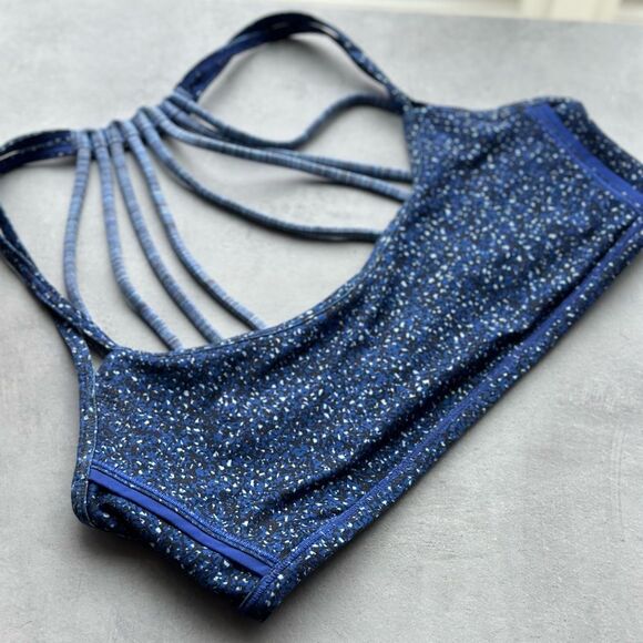 NWOT Lululemon blue sports bra - Picture 4 of 8